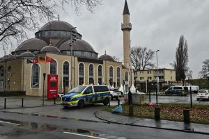 Duisburg ve Essen Ditib Merkez Camilerine Bomba  ihbarı. 